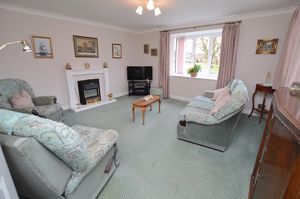 Lounge- click for photo gallery